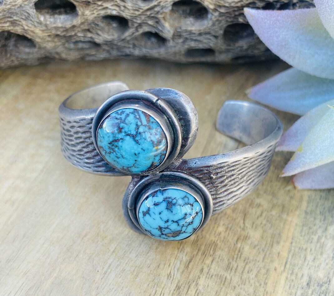 Vintage Navajo Kingman Turquoise & Sterling Silver Cuff Bracelet