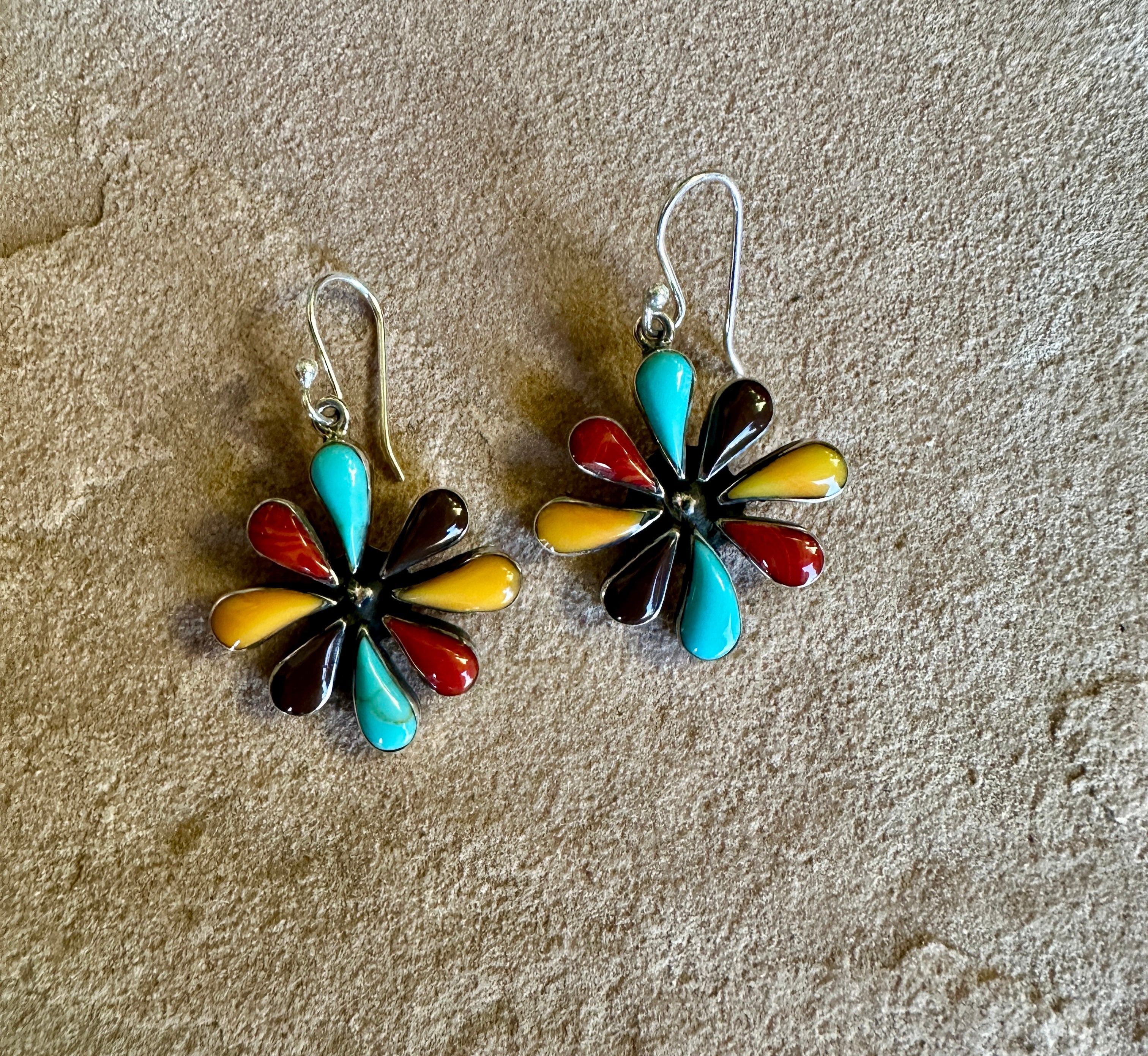 TEJANO DAISY EARRINGS