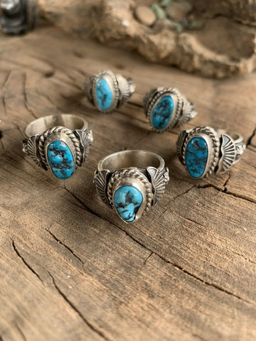 Navajo Kingman Turquoise & Sterling Silver crescent ring