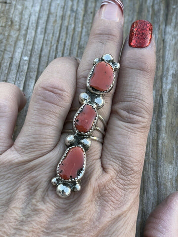 Navajo Sterling Silver Natural Coral Three Stone RIng Sz 5.5