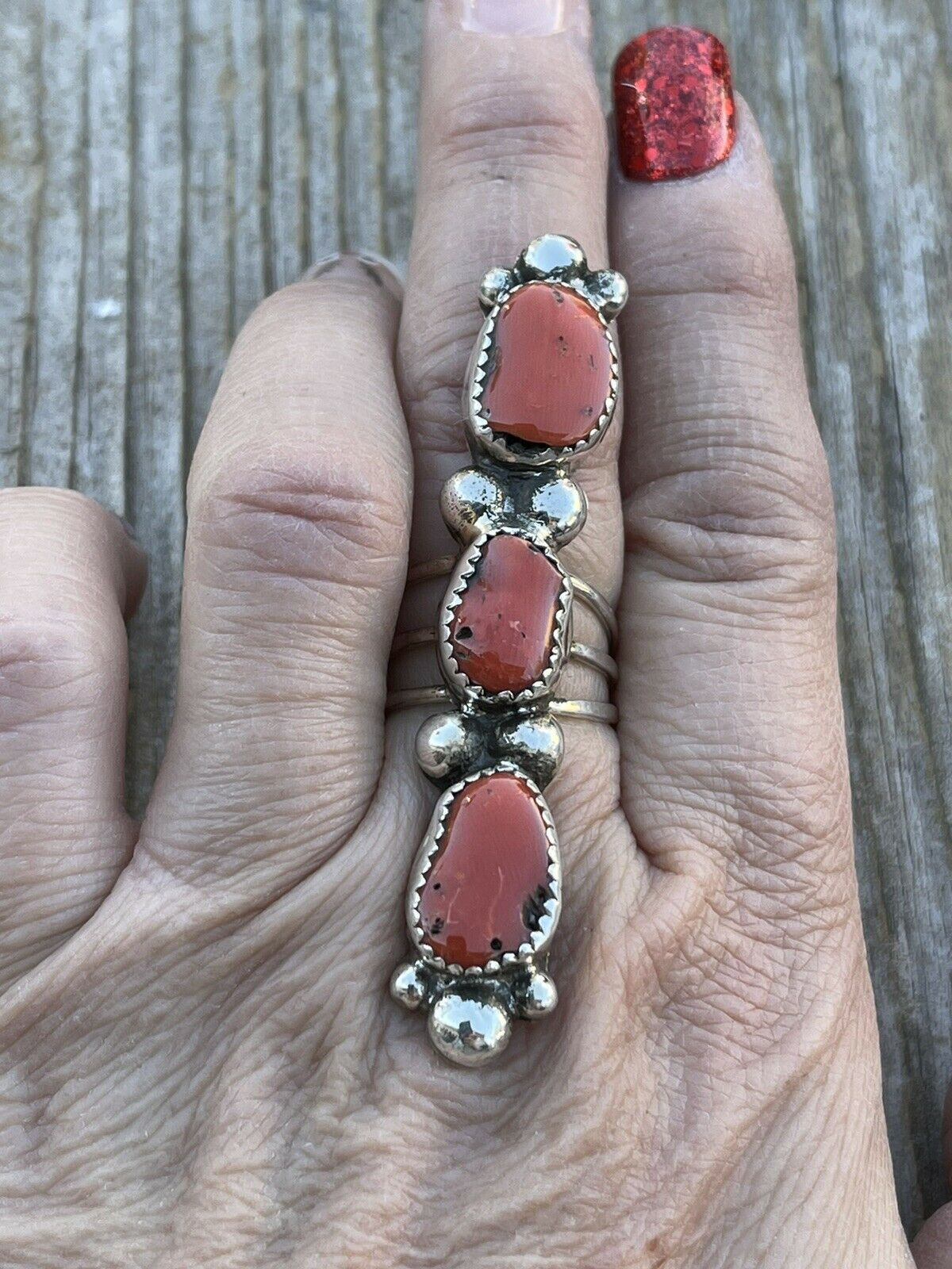 Navajo Sterling Silver Natural Coral Three Stone RIng Sz 5.5