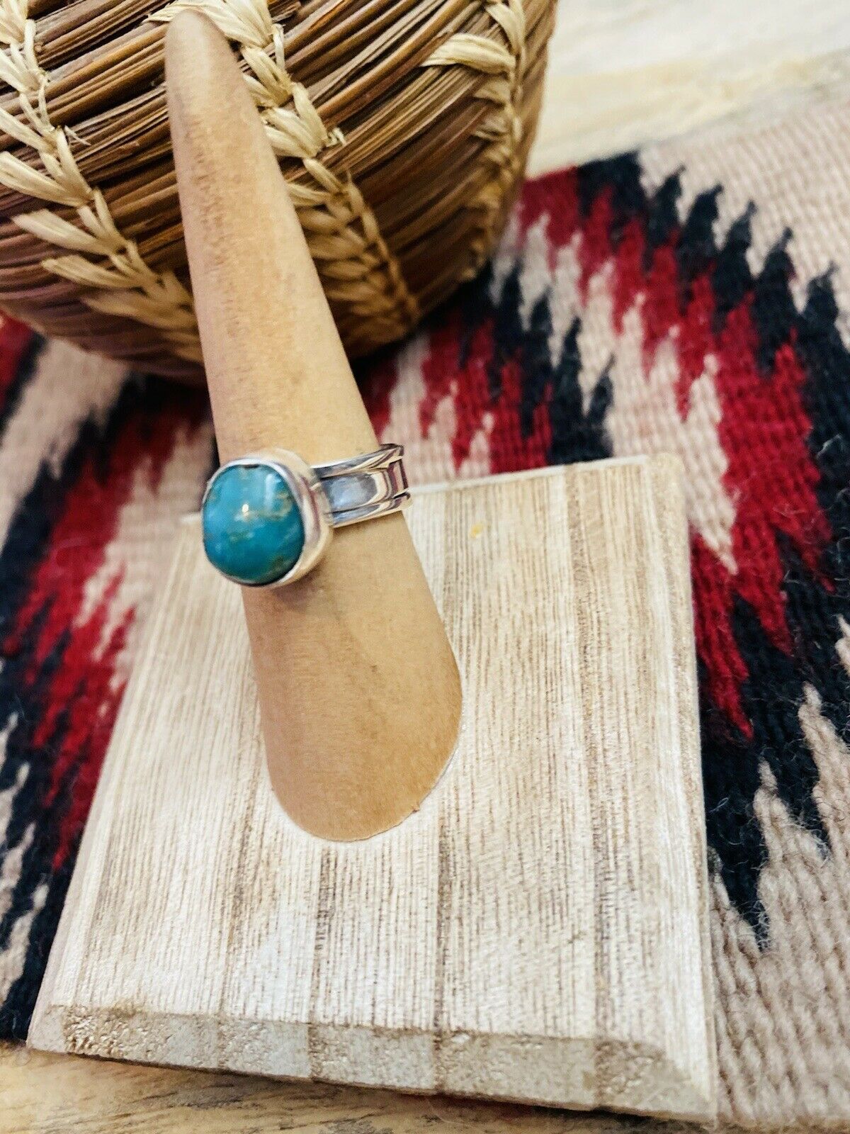 Navajo Turquoise & Sterling Silver Ring Size 5.25