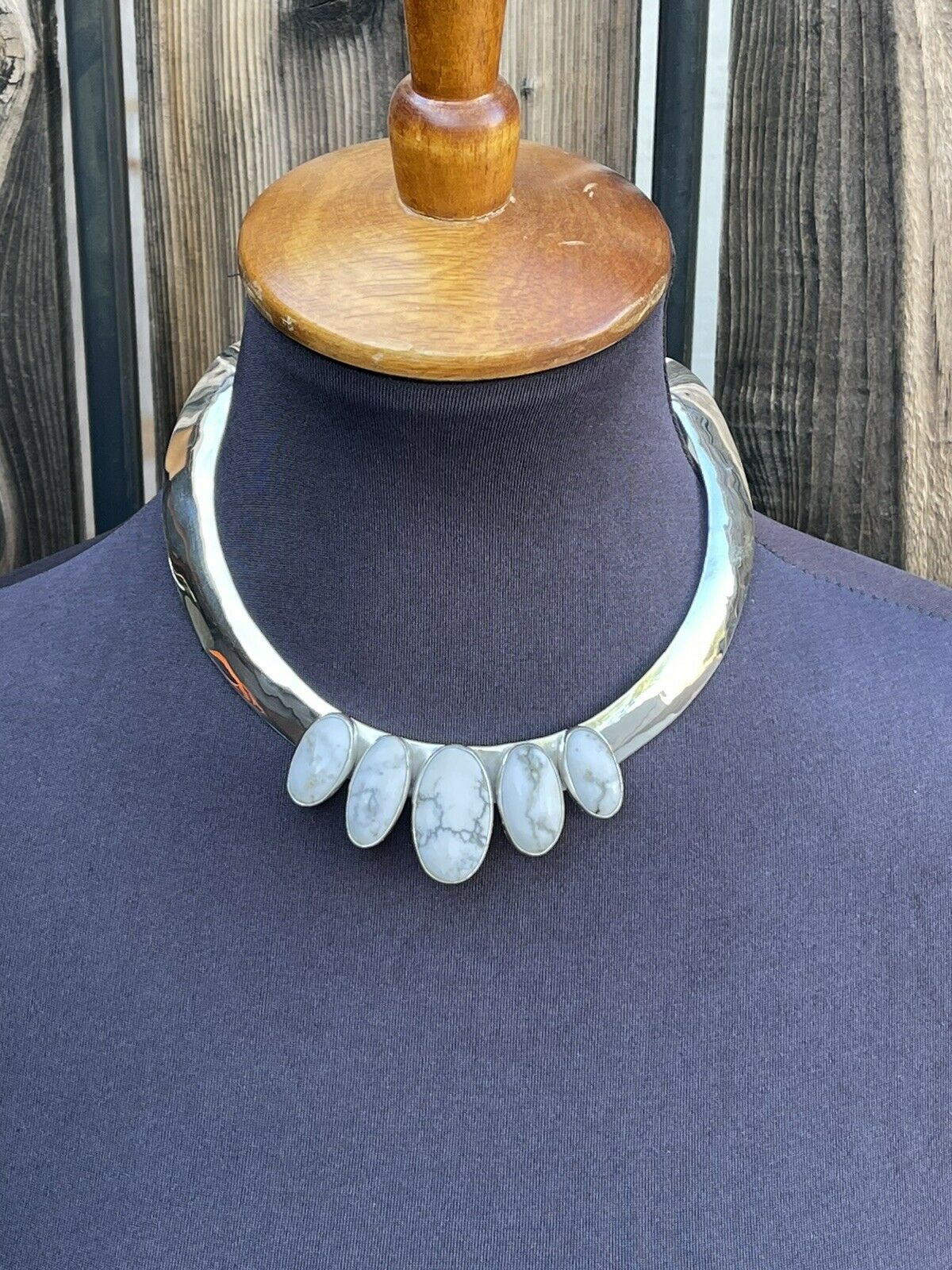 Navajo Sterling Silver & White Buffalo 5 Stone Choker Necklace Signed