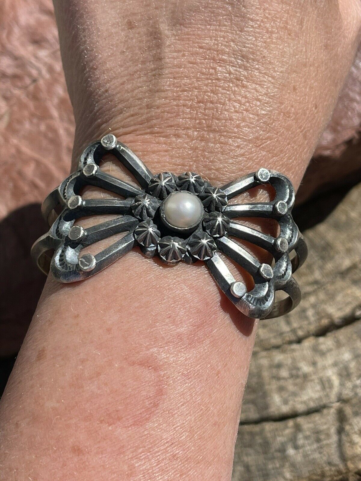 Navajo Sterling Silver Cuff Pearl Bracelet By Chimney Butte Signed