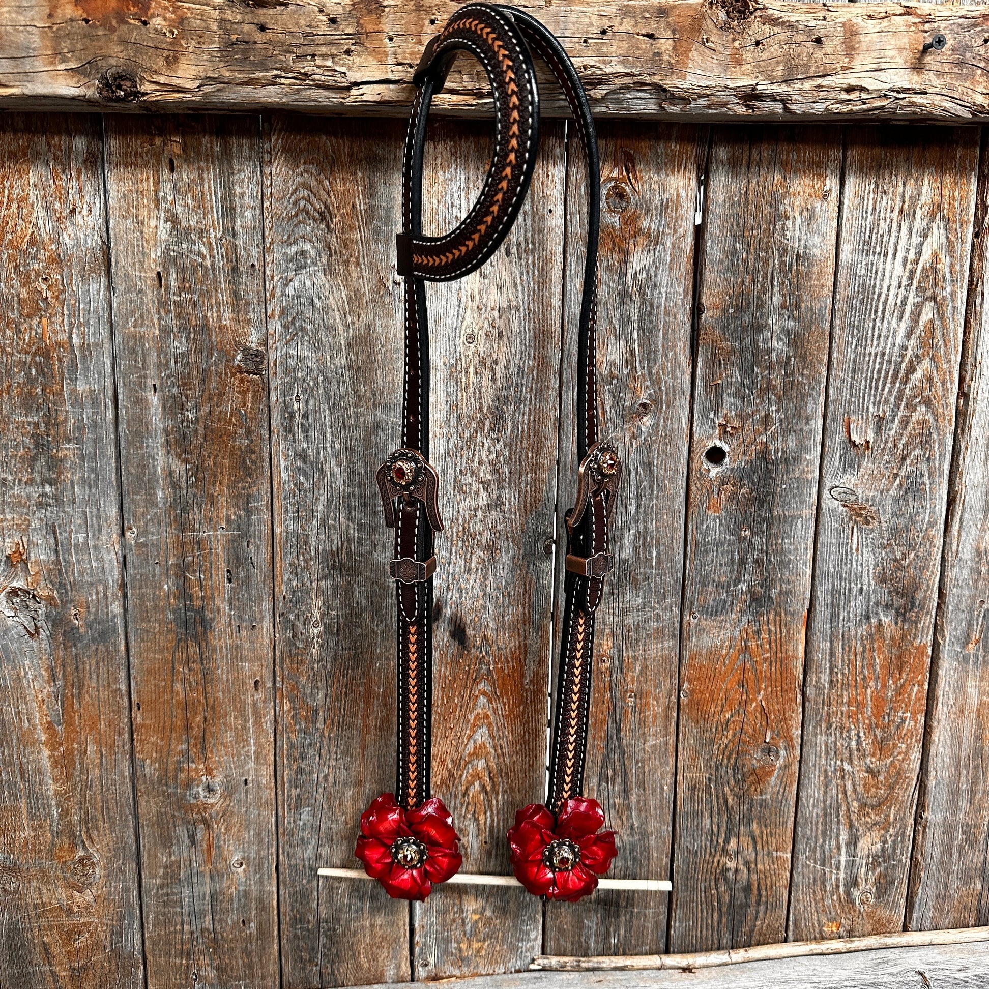 Foxtail Ruby - Champagne Browband/One Ear Headstall & Breastcollar Tack Set