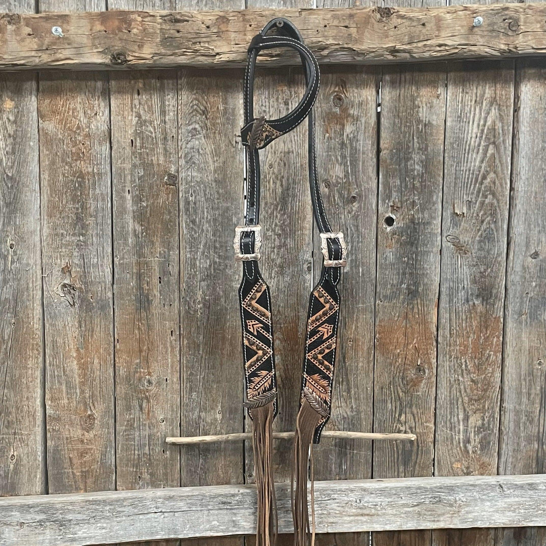 Feathered Arrow Fringed One Ear/ Breastcollar Tack Set