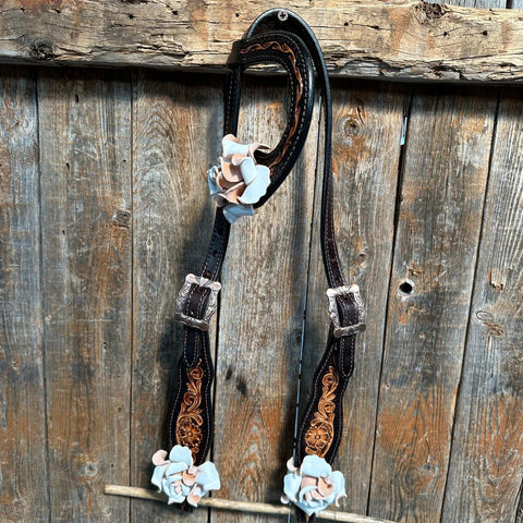 Two Tone Floral Triangle White Rose One Ear / Gladiator Breastcollar Tack Set