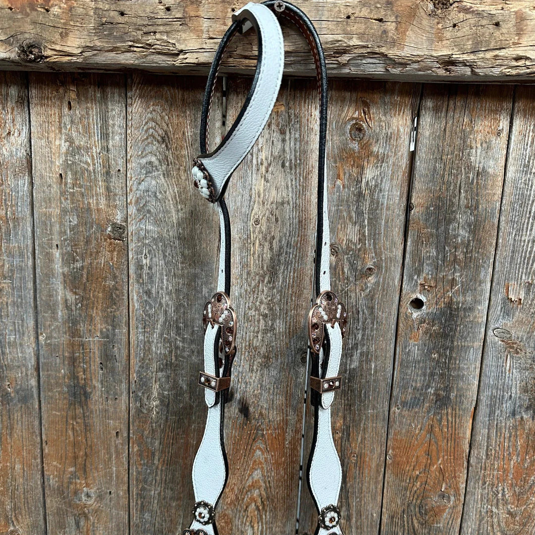 White Pearl One Ear/ Breastcollar Tack Set