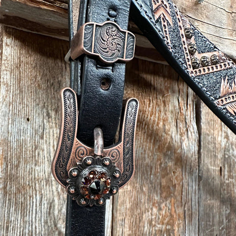 Feathered Arrow Jet and Topaz One Ear/ Breastcollar Tack Set