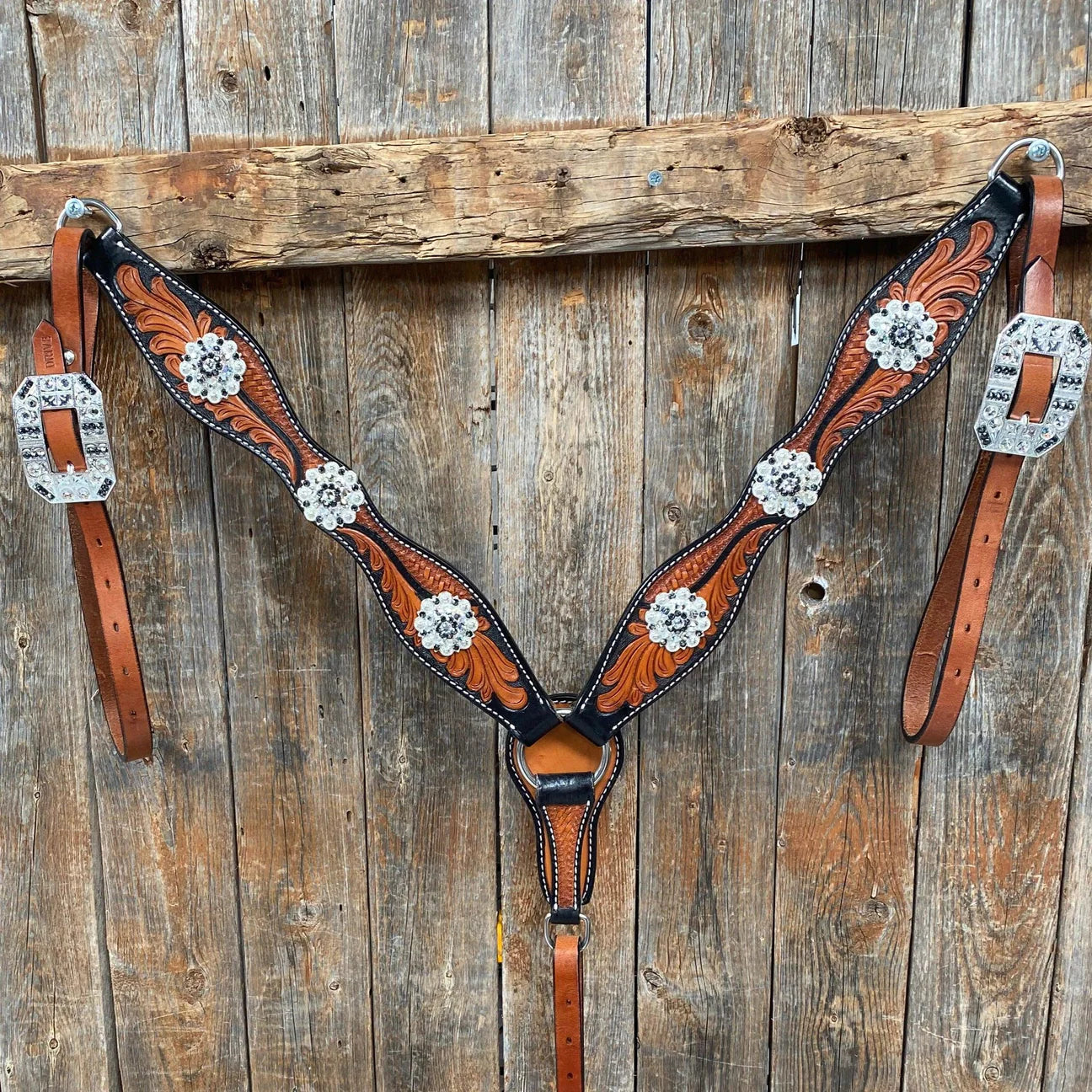 Two Tone Leaf Jet and Clear One Ear & Breastcollar Tack Set