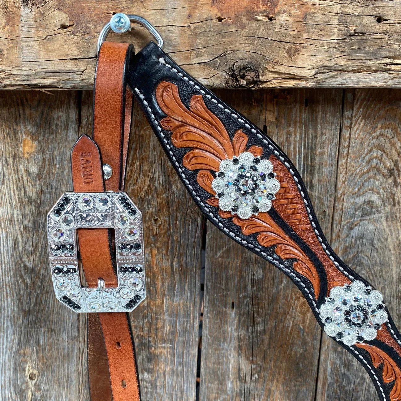 Two Tone Leaf Jet and Clear One Ear & Breastcollar Tack Set