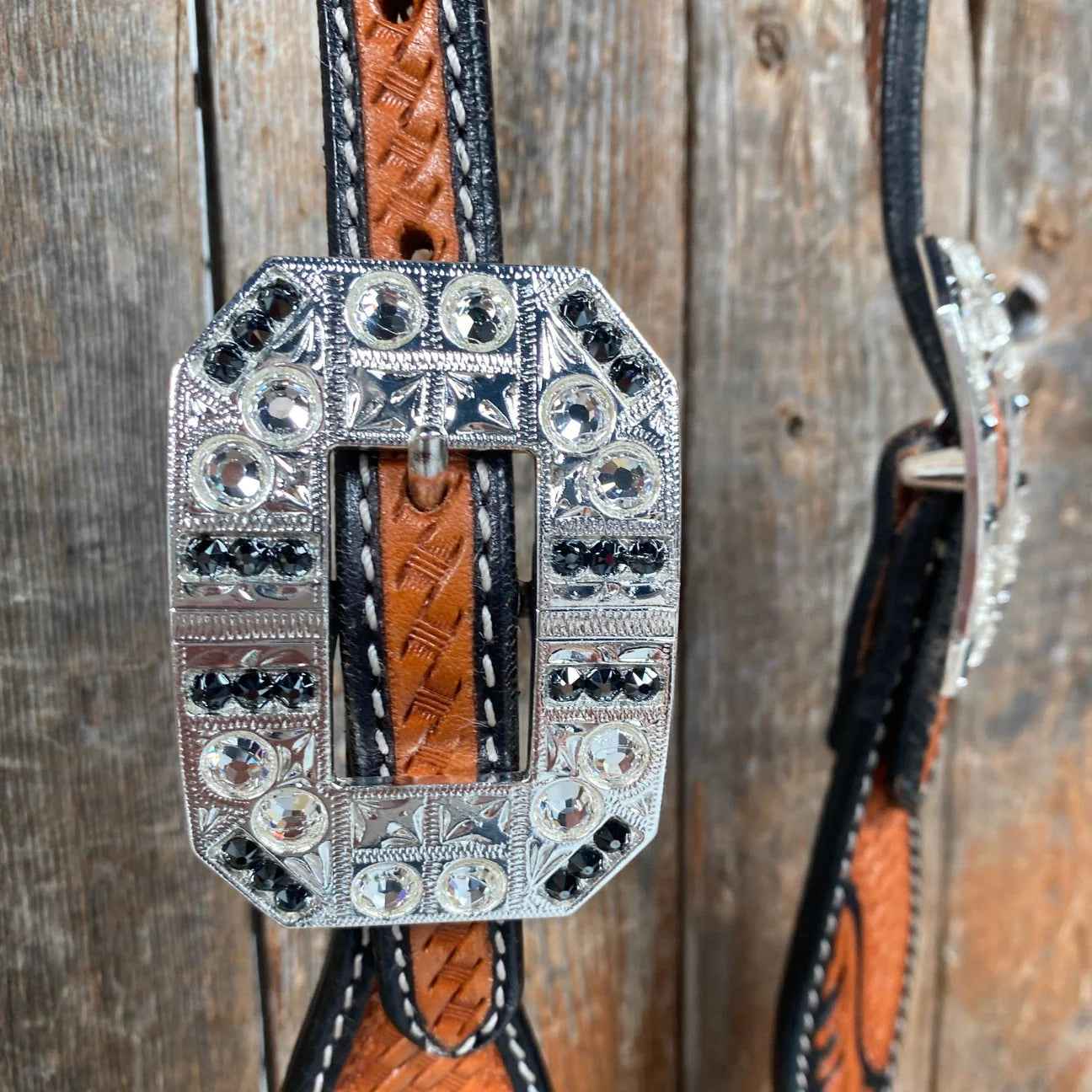 Two Tone Leaf Jet and Clear One Ear & Breastcollar Tack Set