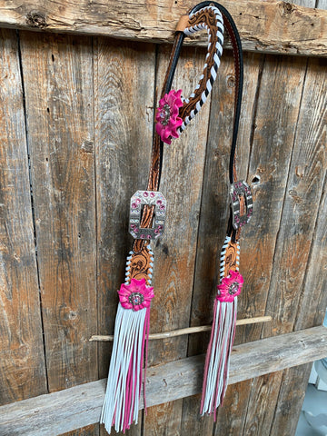 Light Oil Whipstitch Pink and White One Ear & Breastcollar Tack Set