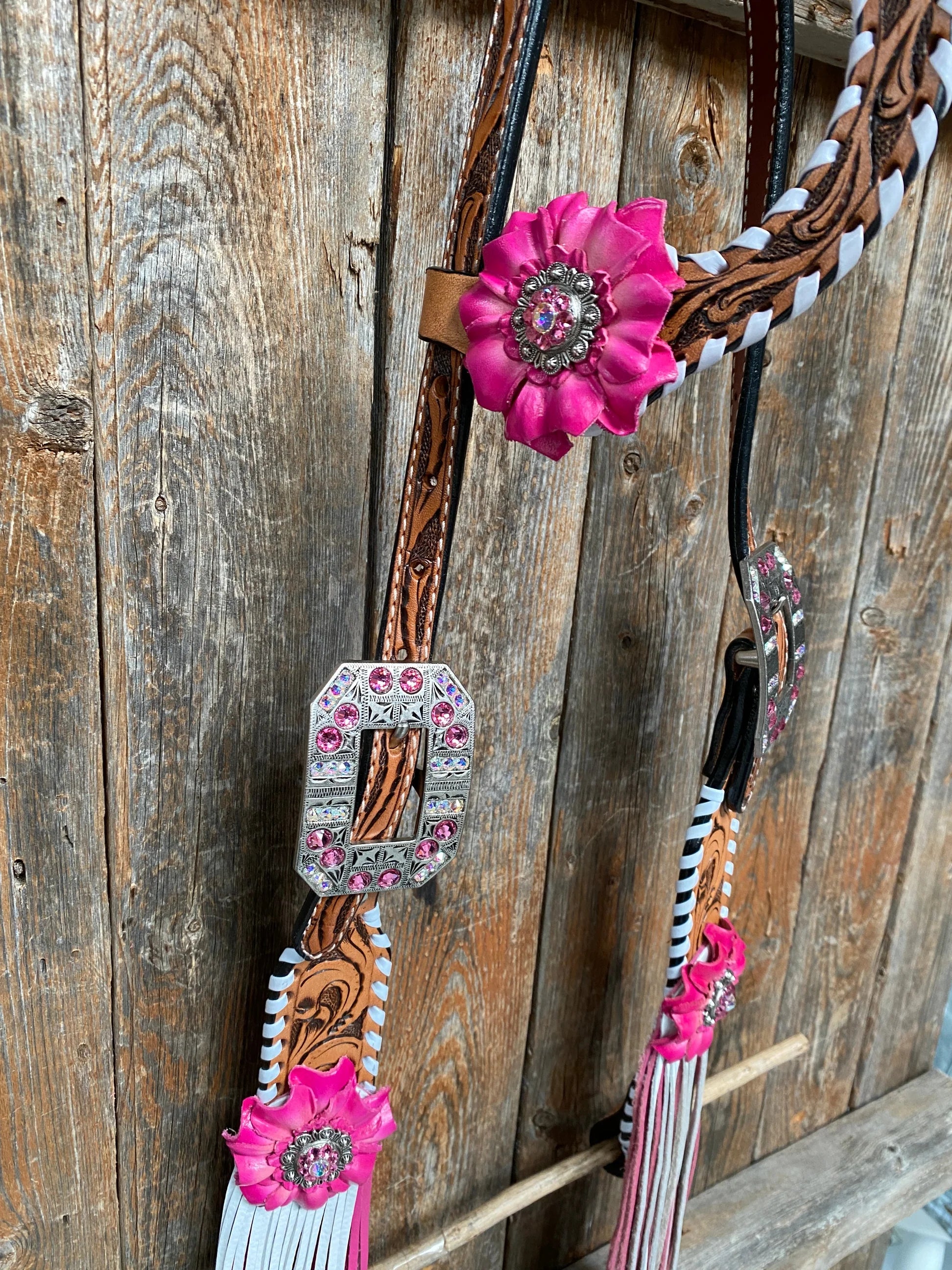 Light Oil Whipstitch Pink and White One Ear & Breastcollar Tack Set