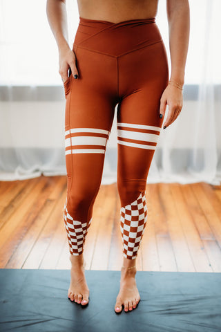 FAST LANE CROSSOVER LEGGINGS