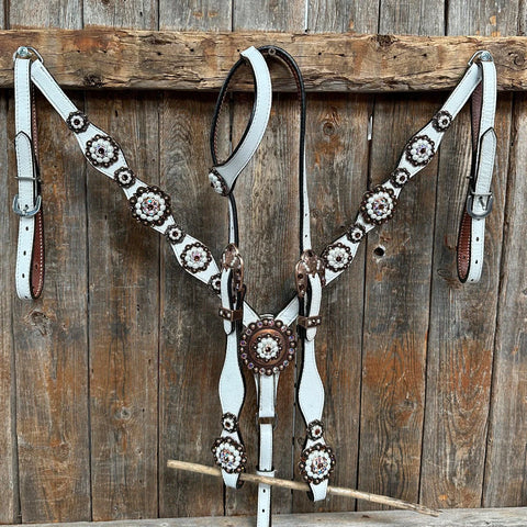 White Pearl One Ear/ Breastcollar Tack Set