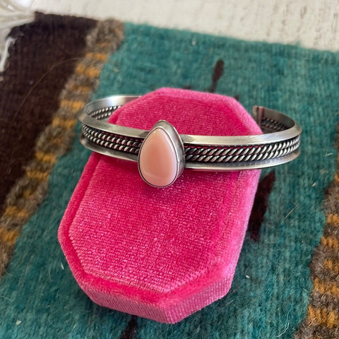 Navajo Pink Conch & Sterling Silver Adjustable Tear Drop Cuff Bracelet Signed Tahe