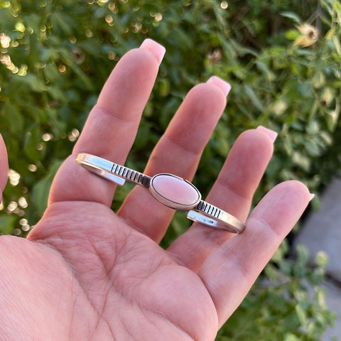 Navajo Oval Pink Conch & Sterling Silver Cuff Bracelet Signed Tahe