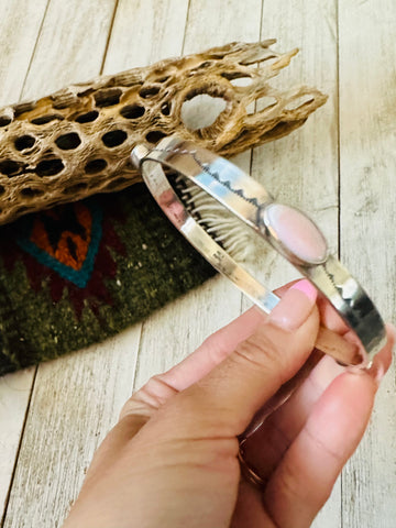 Navajo Queen Pink Conch Shell & Sterling Silver Bangle Bracelet