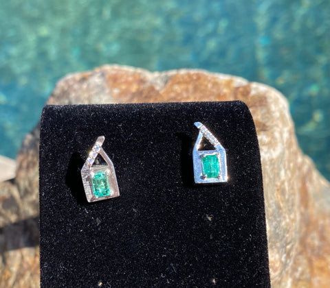 Colombian Emerald Earrings & Emerald Ring Set in Sterling Silver set 1