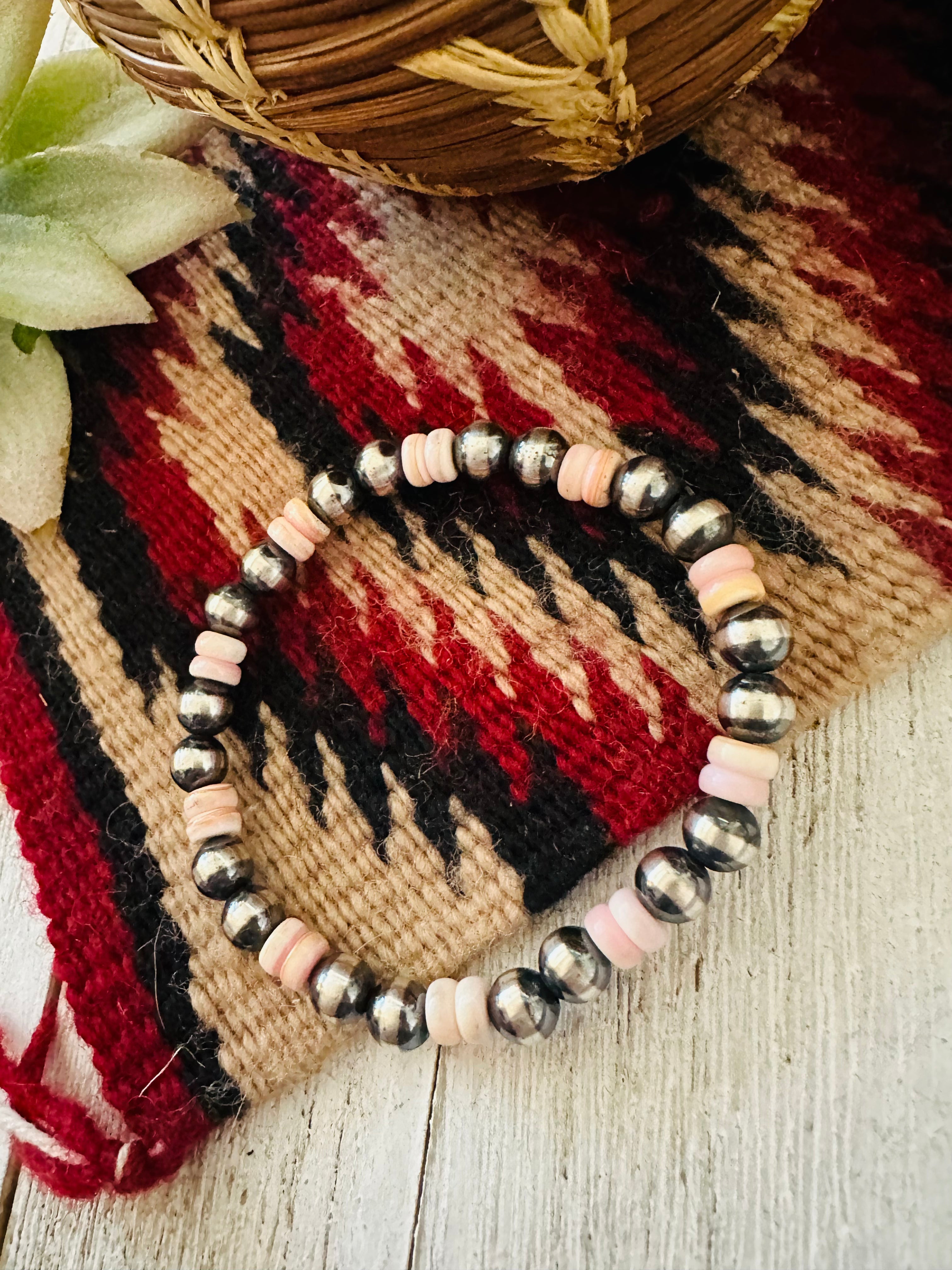 Navajo Queen Pink Conch Shell & Sterling Silver Beaded Stretch Bracelet