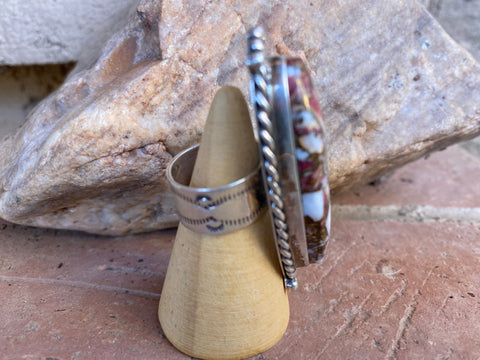 Navajo Sterling Silver Wild Horse and Spiny Oyster Mojave Ring Size Adjustable.