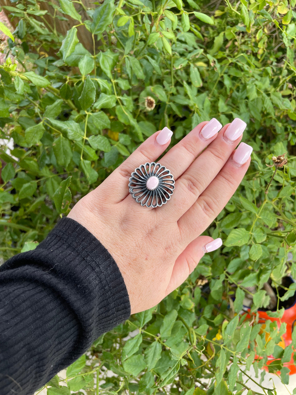 Gorgeous Navajo Pink Conch And Sterling Silver Adjustable Flower Ring Signed K Billah